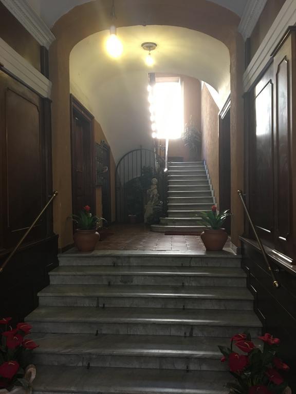 Delightful Apartment 100 Meters From The Colosseum Eksteriør bilde