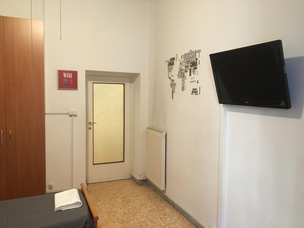 Delightful Apartment 100 Meters From The Colosseum Eksteriør bilde
